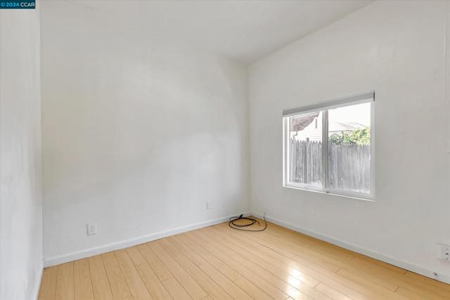 Image 27 of 59 For 1717 12th Street