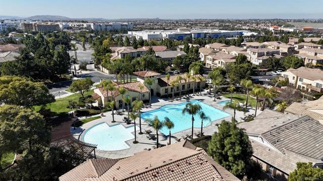 1445 Caminito Sicilia, Chula Vista CA: https://media.crmls.org/mediaz/4ac0bdc3-8dc2-4d55-b990-13b1cf31d0d1.jpg