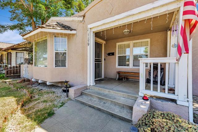 1179 San Benito Street, Hollister CA: https://media.crmls.org/mediaz/4ac0e0f1-6f68-4444-9f16-5c983592a39b.jpg