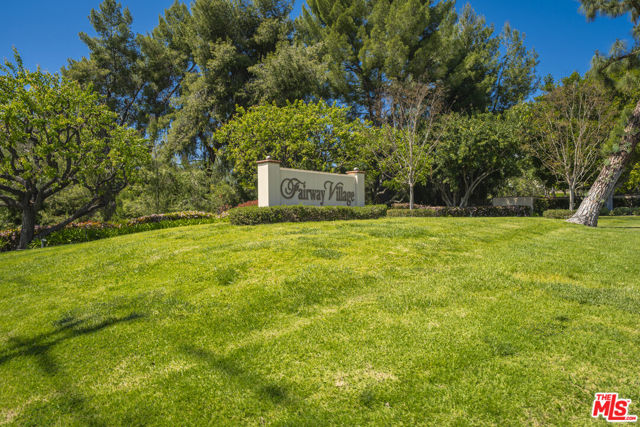 532 Riviera Court, Fullerton CA: https://media.crmls.org/mediaz/4ac18f0b-5284-415e-b8aa-e0a3d790fd34.jpg
