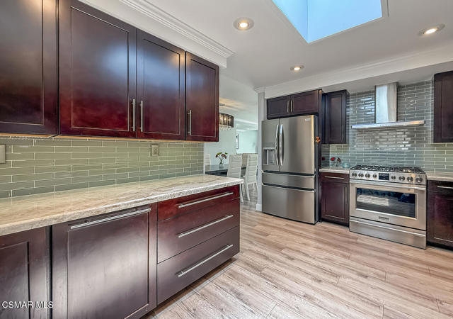 23225 Cass Avenue, Woodland Hills CA: https://media.crmls.org/mediaz/4ac247e6-70c1-4880-a85b-ebf176cc374b.jpg