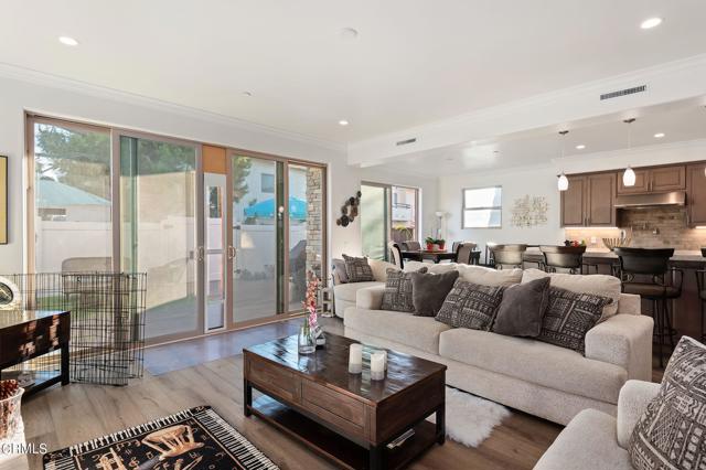 Image 7 of 48 For 5306 Sandpiper Way