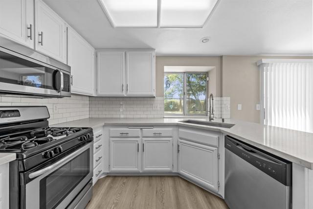 Detail Gallery Image 5 of 16 For 39834 Brandy Ln, Murrieta,  CA 92563 - 3 Beds | 2/1 Baths