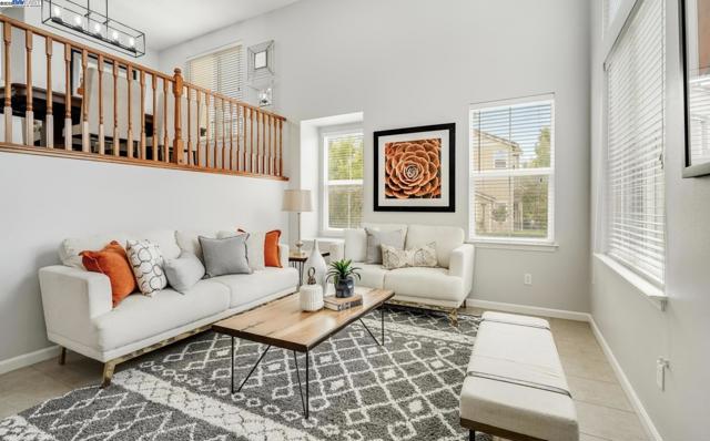 6217 Byron Ln, San Ramon CA: https://media.crmls.org/mediaz/4ac471f1-1fa1-4976-a833-4314d687e54e.jpg