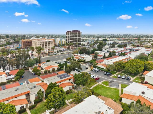 4186 Balboa Way, Clairemont Mesa CA: https://media.crmls.org/mediaz/4ac4ee0f-22b2-488f-9f37-badd1b2870de.jpg