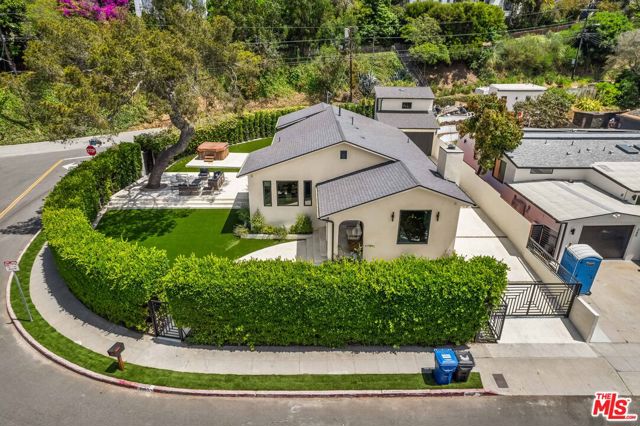 Drew Fenton | 266 Mabery Road Santa Monica CA | MLS: 7395913
