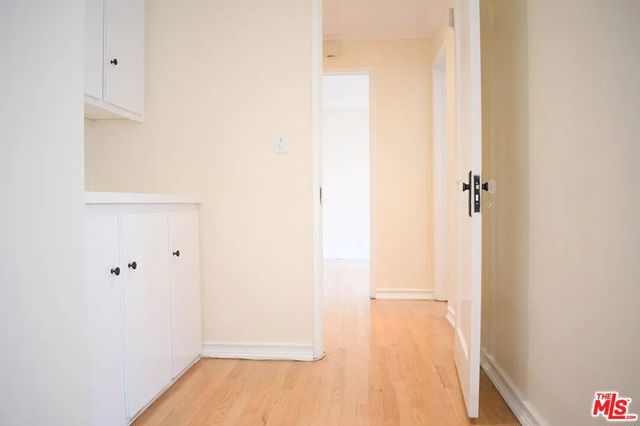 1119 22nd Street, Santa Monica CA: https://media.crmls.org/mediaz/4ac804fd-2b0e-4a07-acdb-0a5671d84541.jpg