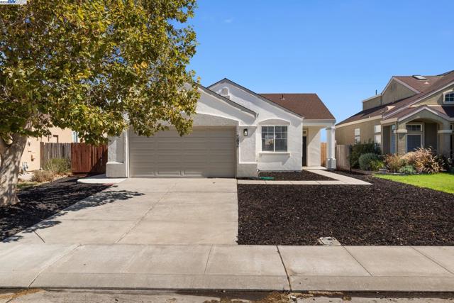 762 Rubier Way, Rio Vista CA: https://media.crmls.org/mediaz/4ac87ad1-3844-4878-b2e2-37dde4fd339b.jpg