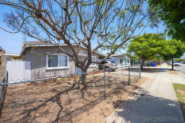 415 417 E 26th Street, National City CA: https://media.crmls.org/mediaz/4ac923f6-c292-46ea-8b10-28afcede5d61.jpg