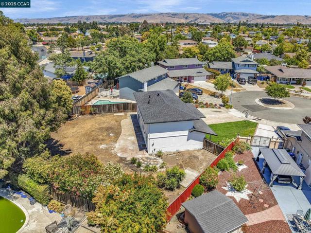37643 Crocus Ct, Newark CA: https://media.crmls.org/mediaz/4ac946f2-f559-4e48-ac2e-4a83a7e47185.jpg