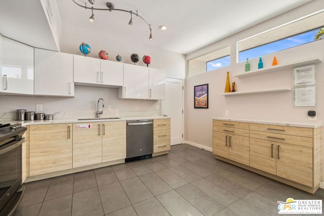 3351 E Paseo Barbara, Palm Springs CA: https://media.crmls.org/mediaz/4ac94c14-7855-4723-b5d0-663fa9ed6da5.jpg