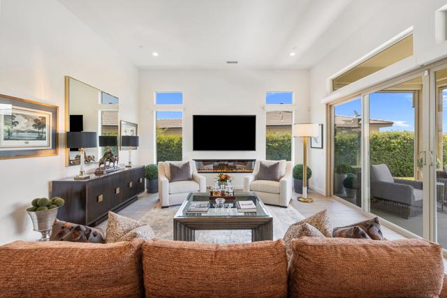 31 Chablis, Rancho Mirage, CA 92270
