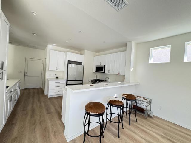 31105 Avenida La Gaviota, Cathedral City CA: https://media.crmls.org/mediaz/4aca1a1f-cdcd-4fab-9be7-fa3334812d63.jpg