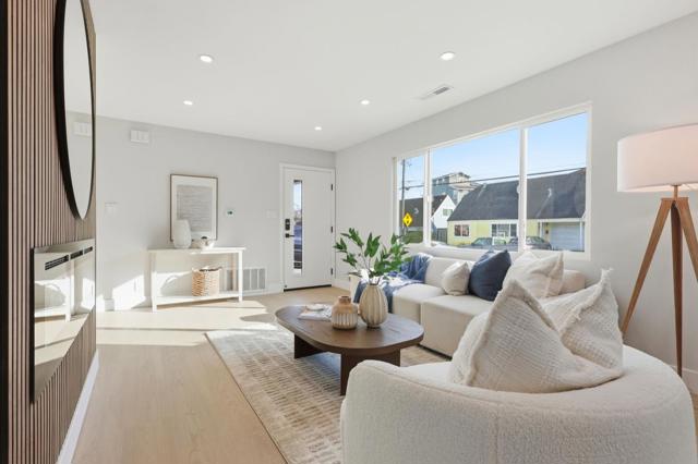 324 Glencourt Way, Pacifica CA: https://media.crmls.org/mediaz/4acad05d-e382-4ff8-897a-172f697843f3.jpg