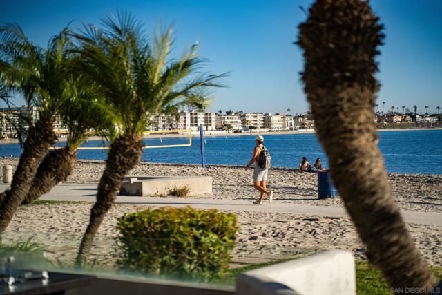 1177 Pacific Beach Drive, San Diego CA: https://media.crmls.org/mediaz/4acb2a7f-b012-4688-b3b8-ee438fb583b8.jpg