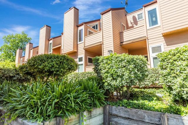 5386 Borneo Circle, San Jose CA: https://media.crmls.org/mediaz/4acc255a-f5d0-4ae3-8c37-c89418f6451c.jpg
