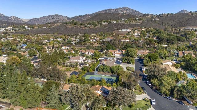 14224 Harrow Place, Poway CA: https://media.crmls.org/mediaz/4acc7e23-b450-4247-a8c6-4d2d85d9ee92.jpg