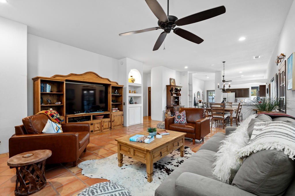 MLS #219138758DA image #17