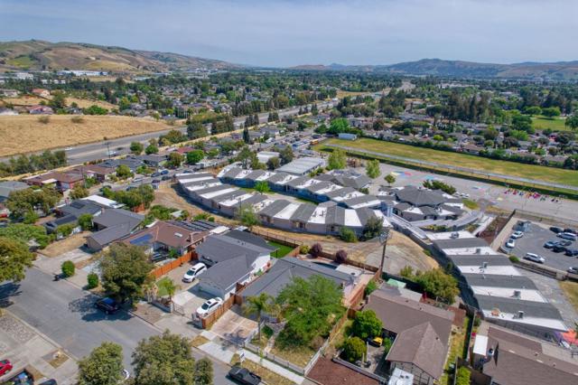 596 Savstrom Way, San Jose CA: https://media.crmls.org/mediaz/4ad1133d-343f-495e-80be-a791c73afe59.jpg