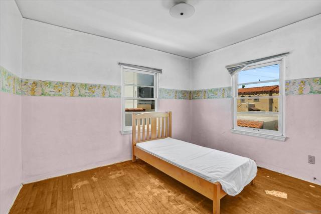 3114 Dumas St, San Diego CA: https://media.crmls.org/mediaz/4ad1633d-1633-4d4a-8c16-c940faeabca7.jpg