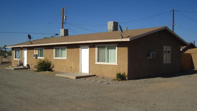 10340 E Vernon Avenue, Blythe CA: https://media.crmls.org/mediaz/4ad2769f-59e8-42b2-991a-d19ac3f2ca80.jpg