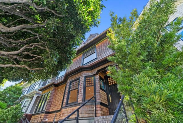 2853 Broderick Street, San Francisco CA: https://media.crmls.org/mediaz/4ad30f1e-5f83-4667-87a4-8b63cf76bb30.jpg