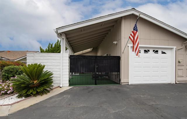 Detail Gallery Image 4 of 29 For 4354 Dowitcher Way, Oceanside,  CA 92057 - 2 Beds | 2 Baths