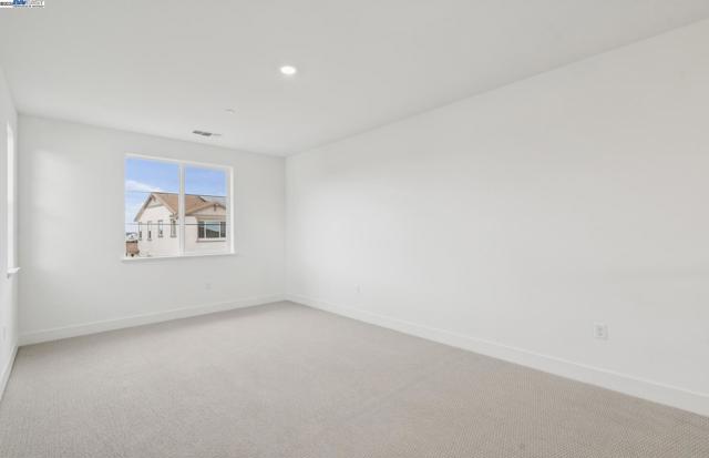 373 E Gobind Blvd, Mountain House CA: https://media.crmls.org/mediaz/4ad4937c-a071-4f58-a240-2a738973c4aa.jpg