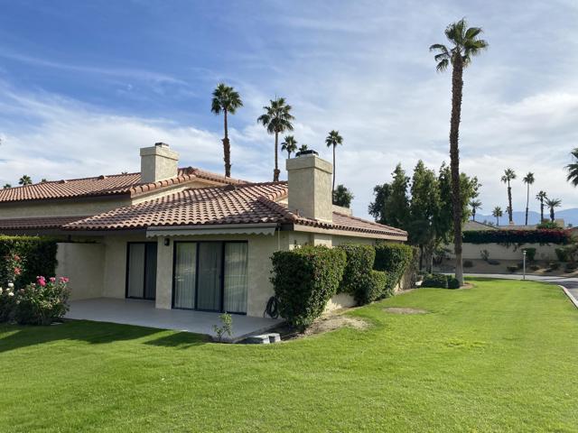 130 Willow Lake Drive, Palm Desert, CA 92260