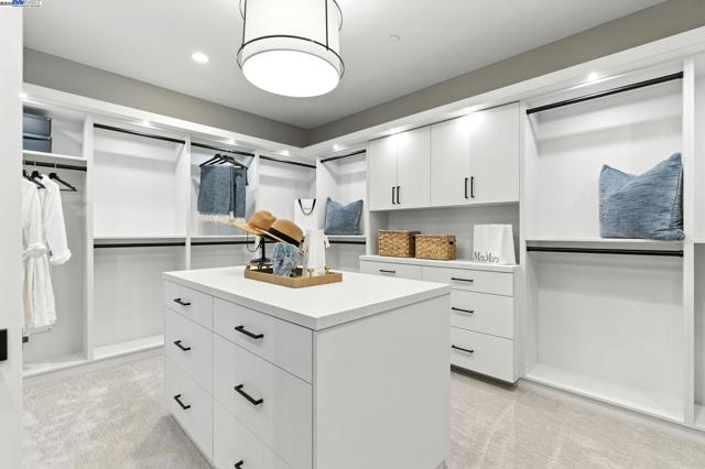 1725 SW Wren, Dublin CA: https://media.crmls.org/mediaz/4ad639f7-5158-4e50-b331-9f791eb7c7e8.jpg
