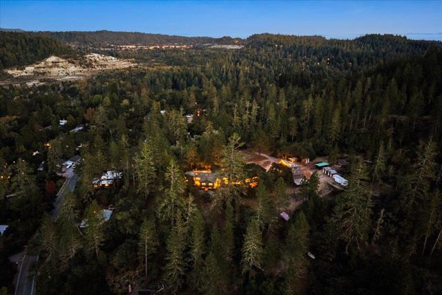 7409 Hihn Road, Ben Lomond CA: https://media.crmls.org/mediaz/4ad6e348-cc52-4a6f-8327-a9353d8c631a.jpg