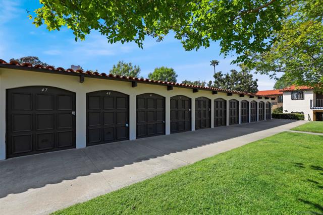 12102 Rancho Bernardo Rd, San Diego CA: https://media.crmls.org/mediaz/4ad6eaf4-af8e-409b-9318-a62674276d08.jpg