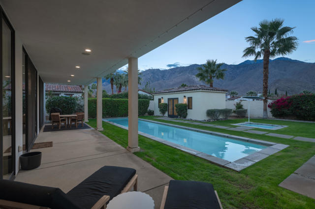3085 Arroyo Seco, Palm Springs CA: https://media.crmls.org/mediaz/4ad749c8-b052-47b6-91ee-d8a52e362d80.jpg