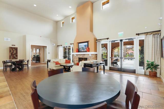 10653 Golden Willow, San Diego CA: https://media.crmls.org/mediaz/4ad7b249-9987-4245-99fa-355e0399b217.jpg