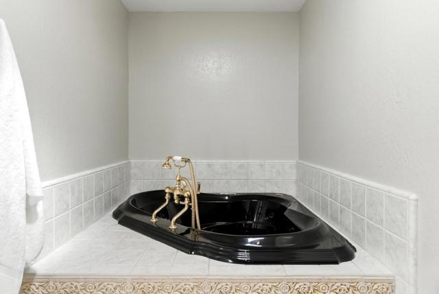 4189 Glenmont Drive, San Jose CA: https://media.crmls.org/mediaz/4ad83d86-1499-4ae6-bffa-77755a872e77.jpg