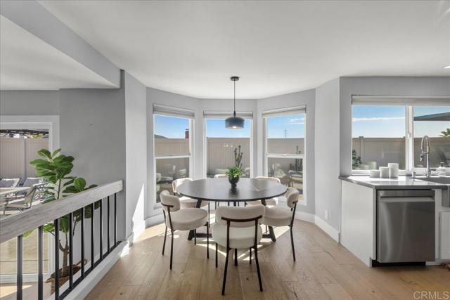 Detail Gallery Image 15 of 38 For 7310 Esfera St, Carlsbad,  CA 92009 - 4 Beds | 3 Baths