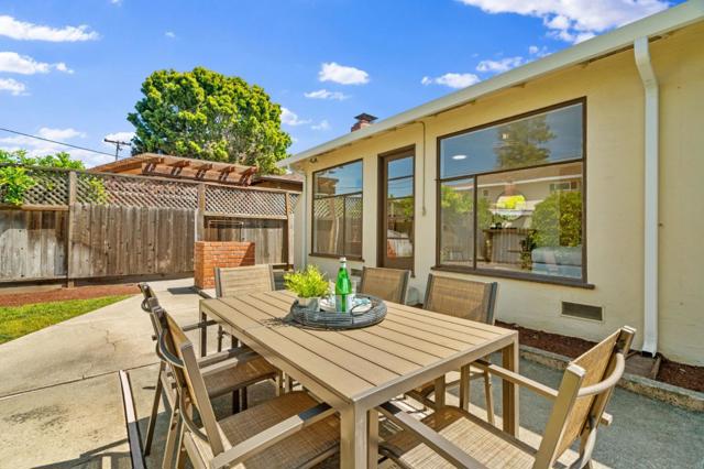 1105 W Mc Kinley Avenue, Sunnyvale CA: https://media.crmls.org/mediaz/4adae22e-be22-444e-b77a-9734067ca3de.jpg