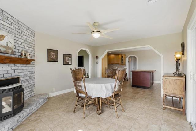 1204 Shore Road, Hollister CA: https://media.crmls.org/mediaz/4add5f8b-fa70-4dbc-896d-c8008bb47416.jpg