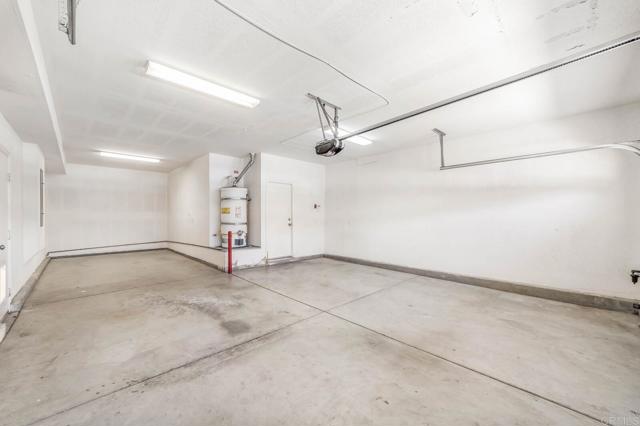 41013 Sunsprite St, Lake Elsinore CA: https://media.crmls.org/mediaz/4add6ce6-212c-4304-a679-7f87c894b6d6.jpg