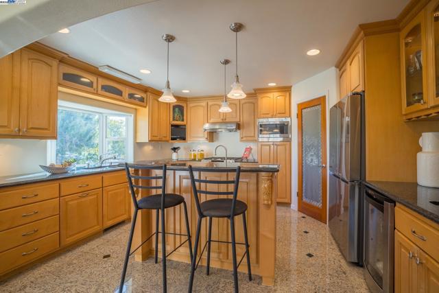 42001 Via San Gabriel, Fremont CA: https://media.crmls.org/mediaz/4ade6844-ff6d-4d5a-9bc2-7ed8a6f17338.jpg