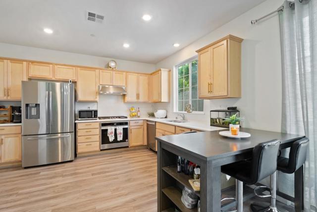 1455 Winzer Place, Gilroy CA: https://media.crmls.org/mediaz/4adf54bb-5e51-4bdc-b41c-51f5e809498c.jpg