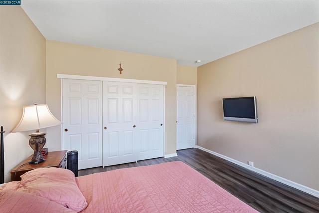 812 Westgate Drive, Vacaville CA: https://media.crmls.org/mediaz/4adfee3b-c3ed-40b2-88fb-ff71c7663685.jpg