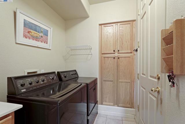 Image 10 of 53 For 5854 Riverbank Cir