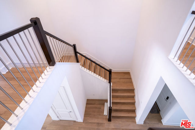 20723 W Deer Grass Court, Porter Ranch CA: https://media.crmls.org/mediaz/4ae165f2-0ad3-47c3-81bf-25cbd948030c.jpg