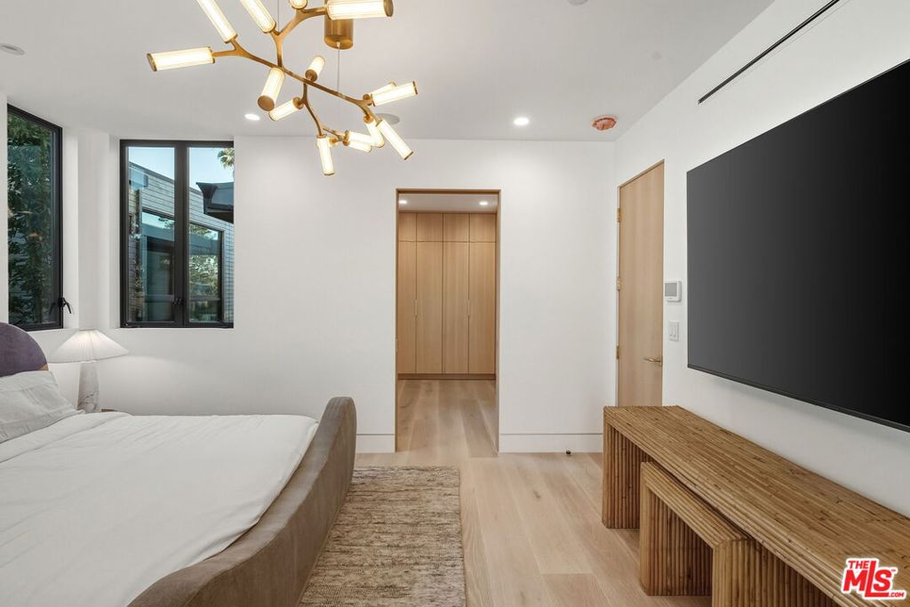 MLS #25558709 image #28