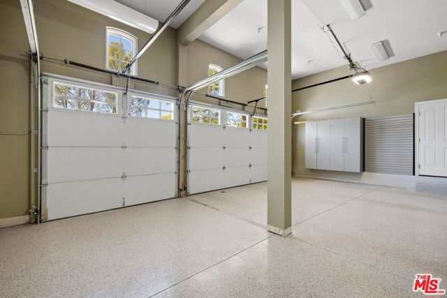 17710 Karen Drive, Encino CA: https://media.crmls.org/mediaz/4ae4a484-f133-4e53-8166-ee7ee1838b92.jpg