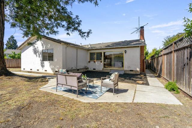 460 Collinwood Court, Santa Clara CA: https://media.crmls.org/mediaz/4ae4c32b-9bd4-491e-9f75-e701ebfaef4c.jpg