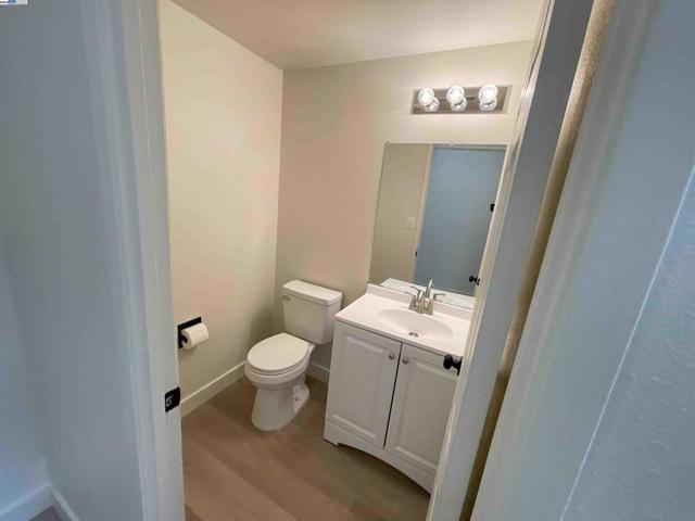 34552 Nantucket Cmn, Fremont CA: https://media.crmls.org/mediaz/4ae4c399-c659-4dc1-b35c-a8c236b30598.jpg