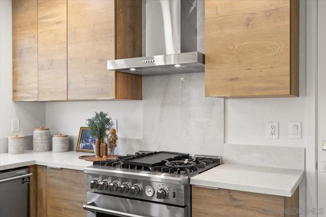2845 Cottingham St, Oceanside CA: https://media.crmls.org/mediaz/4ae54938-2fa4-45a8-9779-3c7b08f0a9ec.jpg