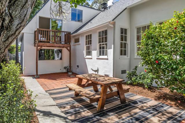 1476 Highway Road, Burlingame CA: https://media.crmls.org/mediaz/4ae55157-b655-41f3-bc7f-77bf19794457.jpg